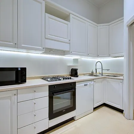 Irex Colosseo & Fori, Elegant 3 Appartement Rome